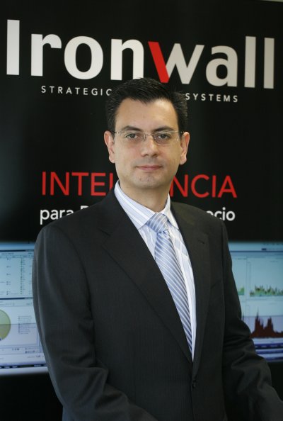 Marcos Polanco,director de Ironwall