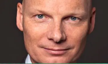 Sebastian Opperman, Strato