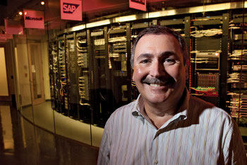 John McAdam, presidente y CEO de F5 Networks