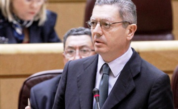 Ruiz-Gallardón impulsa el uso de Lexnet entre procuradores y graduados sociales