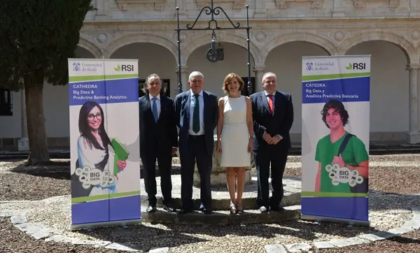 Ignacio Olmena, Director de la cátedra sobre Big Data; Carlos Moradell, Director General de RSI; María Luisa Marina Alegre, Vicerrectora de Investigación de la Universidad de Alcalá; y Daniel Martínez, Director de Proyectos Estratégicos de RSI