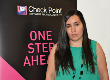 Sara Vidal, Check Point