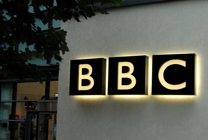 La BBC continúa su camino hacia la digitalización de la mano de Atos
