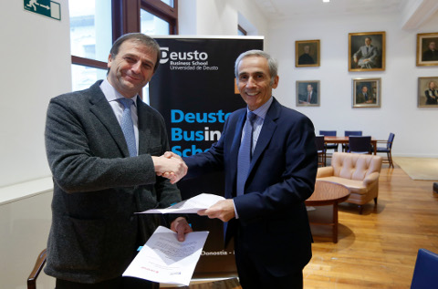 Luc Theis, director general de Deusto Business School y Roberto Beitia, presidente de Sarenet