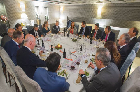 Administración Pública, digitalización contra viento y marea