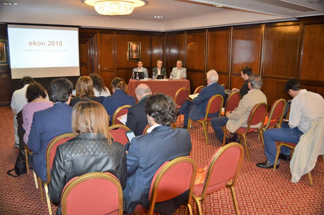 Durante la presentación de la nueva solución a la prensa