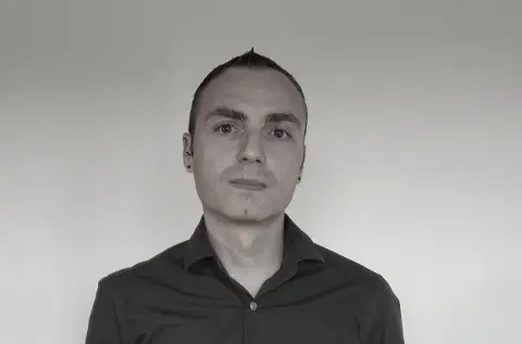 Saúl González, Phone House