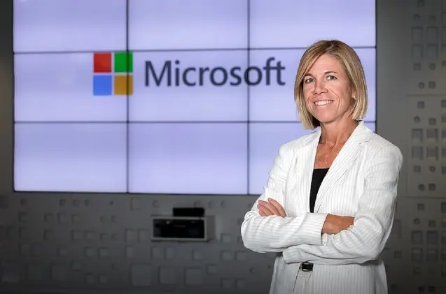 Natalia Escobedo, Microsoft.