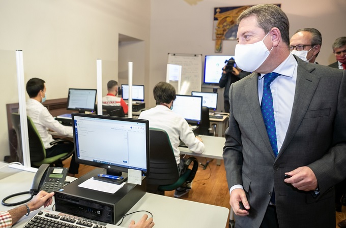 Emiliano García-Page, Presidente de Castilla-La Mancha, visita las instalaciones del nuevo centro de Talavera de la Reina (Toledo).