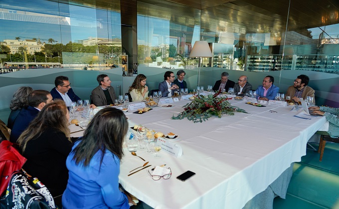 Tour Digitalización de la Administración Pública. Restaurante Abades, Sevilla. 