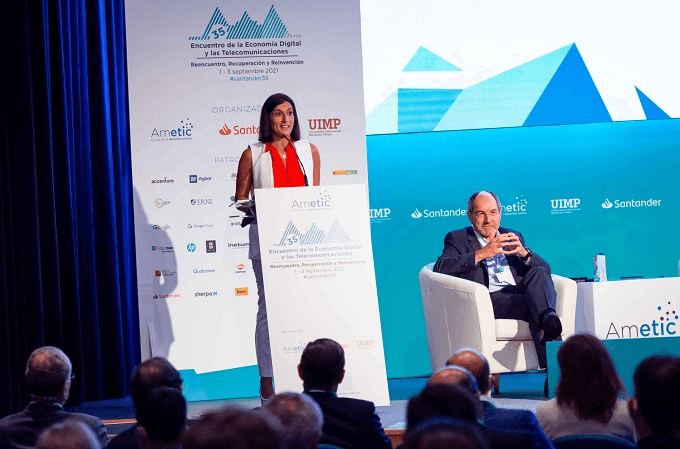 Gema Igual, alcaldesa de Santander. Fuente: AMETIC.