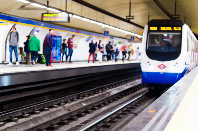 El nuevo sistema de ventilación autodidacta del Metro de Madrid ayuda a los pasajeros a sentirse cómodos dentro de las estaciones